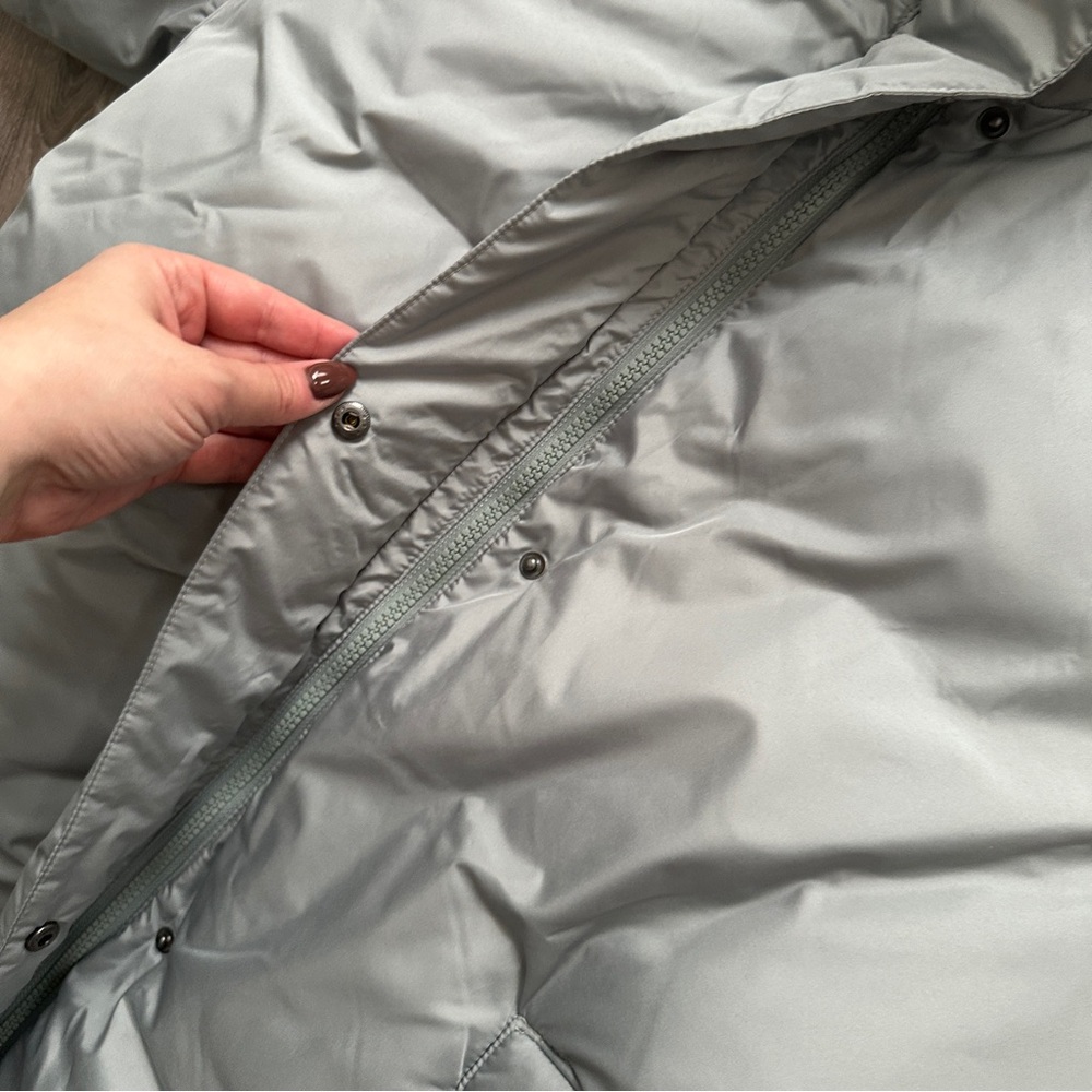 Old Navy Light Blue Puffer Coat - Picture 4 of 6